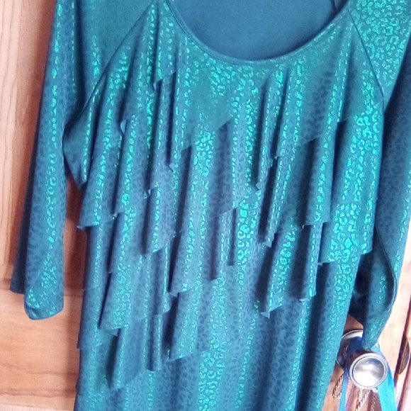 Elementz Emerald Ruffle Blouse - Picture 4 of 11